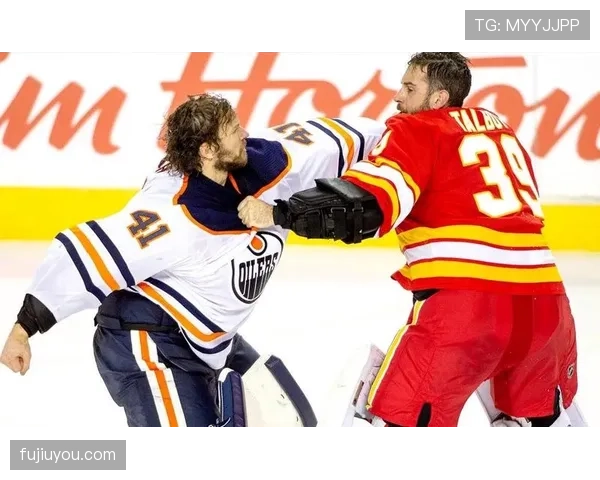 假动作是否违规？关键看是否构成欺骗性犯规或干扰守门员